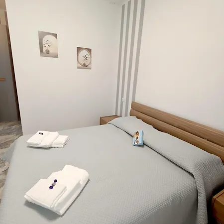 Dolce Luna 게스트하우스 3*